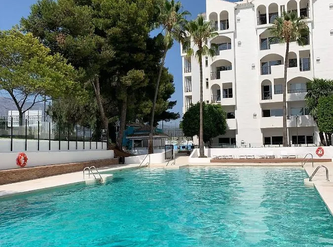 Bright & Cozy In The Center Of Puerto Banus, Pool And Terrace. * Marbella