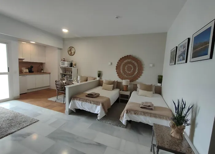 Bright & Cozy In The Center Of Puerto Banus, Pool And Terrace. Marbella