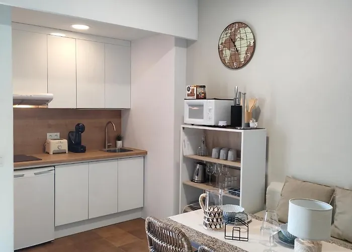 Bright & Cozy In The Center Of Puerto Banus, Pool And Terrace.