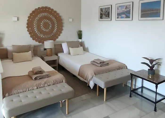 Bright & Cozy In The Center Of Puerto Banus, Pool And Terrace. マルベーリャ