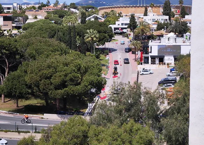 Bright & Cozy In The Center Of Puerto Banus, Pool And Terrace. *