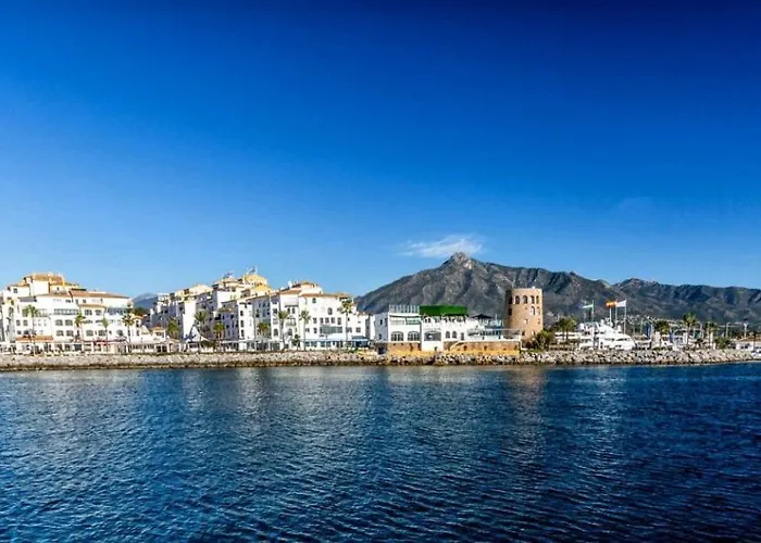 Bright & Cozy In The Center Of Puerto Banus, Pool And Terrace. *